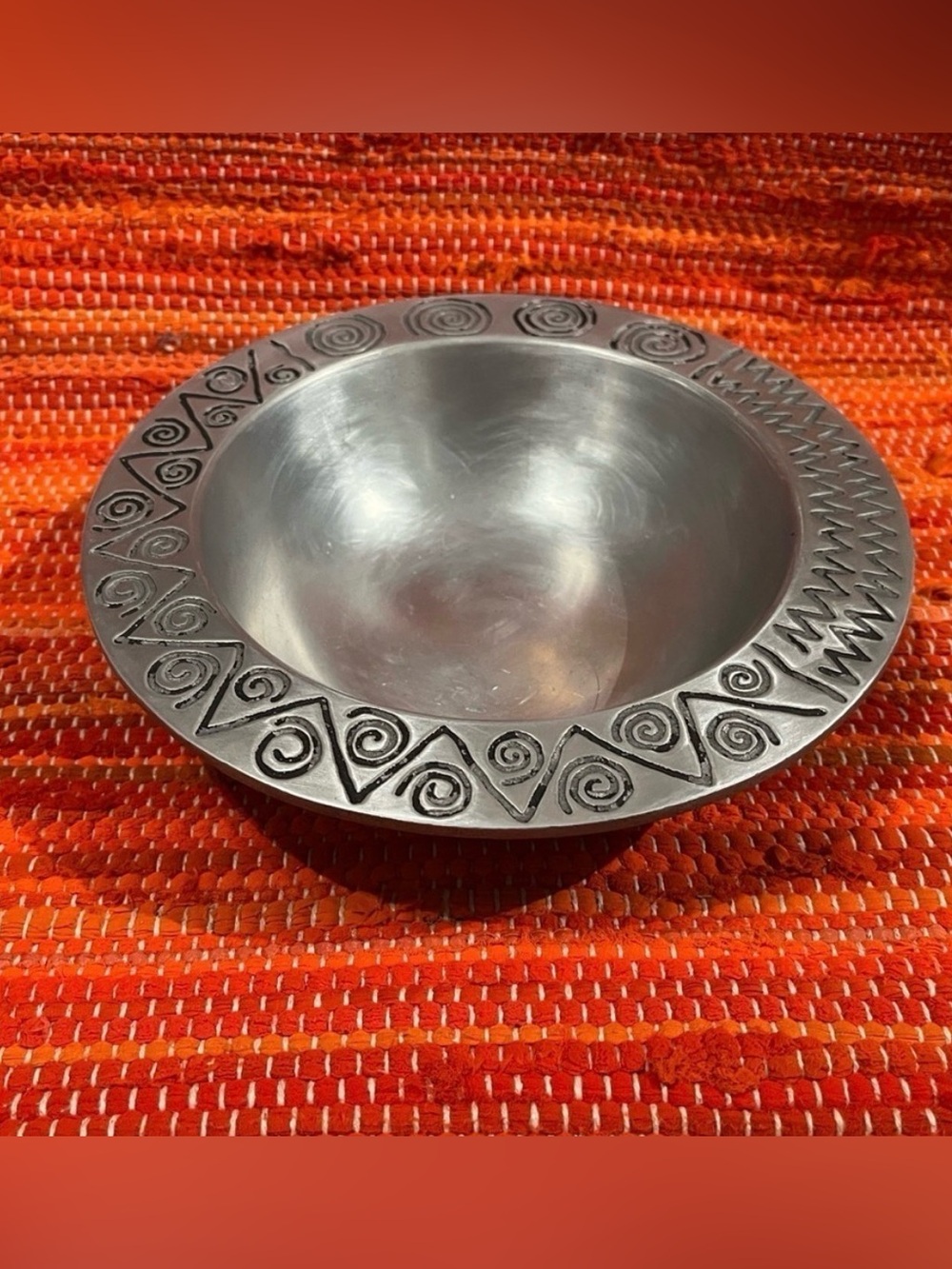 Wilton Armetale Reggae 10.5 " Round Vegetable Serving Bowl Pewter Tribal